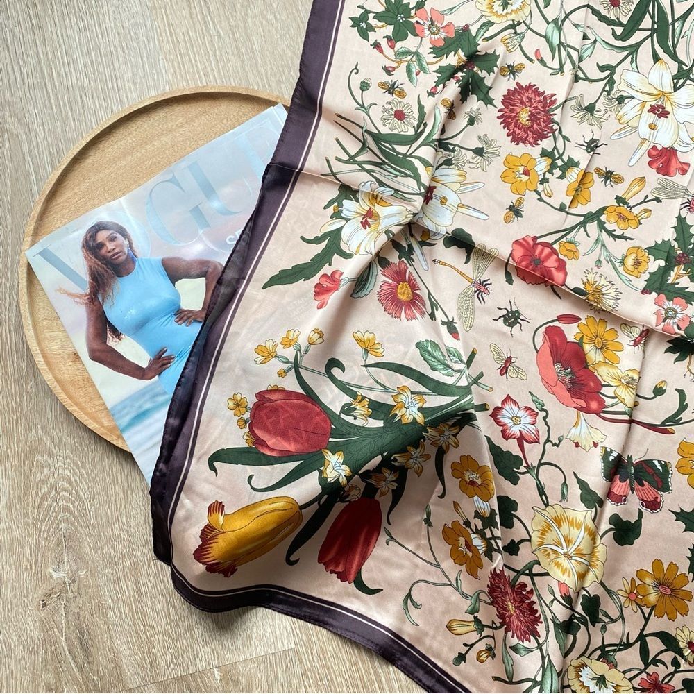 FLORAL SCARF 🌙 - Picture 3 of 5